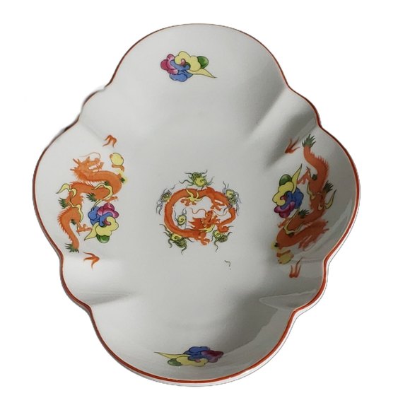 Exquisite Vintage Japanese Dragon Ware Trinket Dish in Radiant Red - Picture 4 of 7